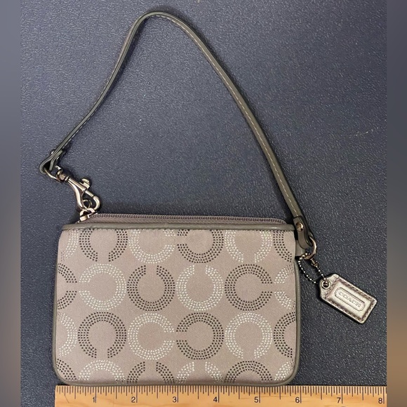 Coach Signature Madison Dotted Wristlet Wallet Purse Silver / Grey - Picture 3 of 7